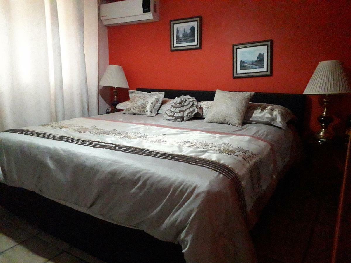 Hotel Michelle 3*
